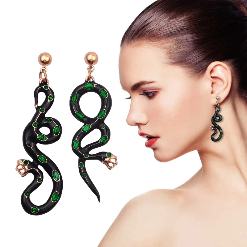 Женские асимметричные серьги гвоздики в готическом стиле модные с животными