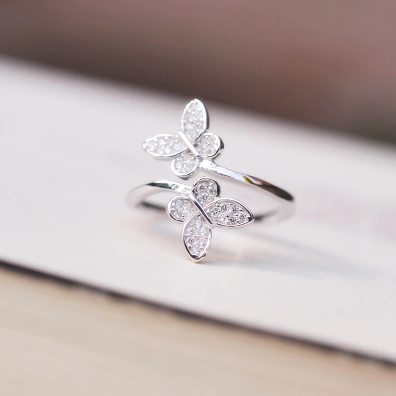 Женские новые модные кольца регулируемые на палец серебряного цвета стразы