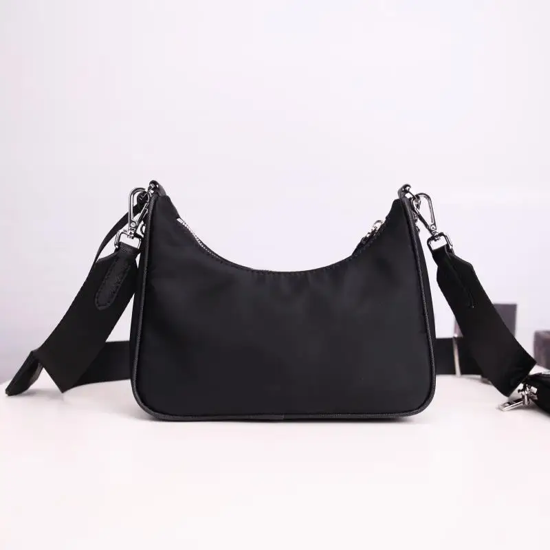 

Women cross body bag casual luxury handbags women bag designer with mini pocket brand shoulder bag hobo bag with chain