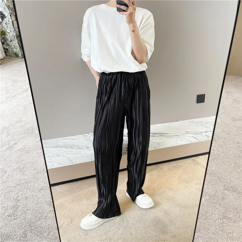 

Male Vintage Fashion Long Trousers Men Comfortable Pleated Fabric Loose Casual Thin Wide Leg Straight Pant Streetwear Sports