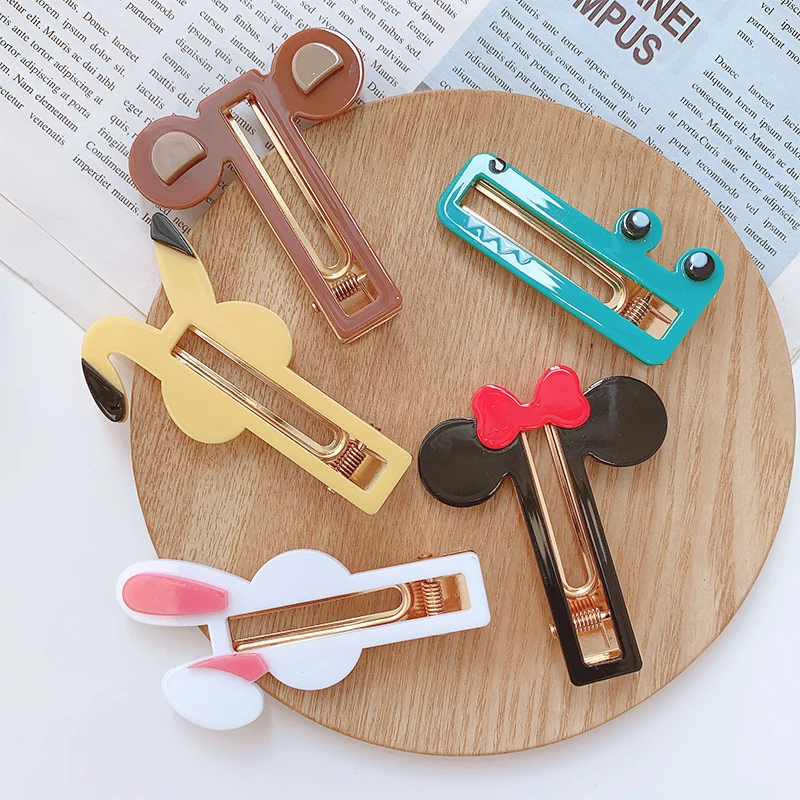 Милый мультяшный белый желтый кролик зеленая лягушка кофейный черный крыса