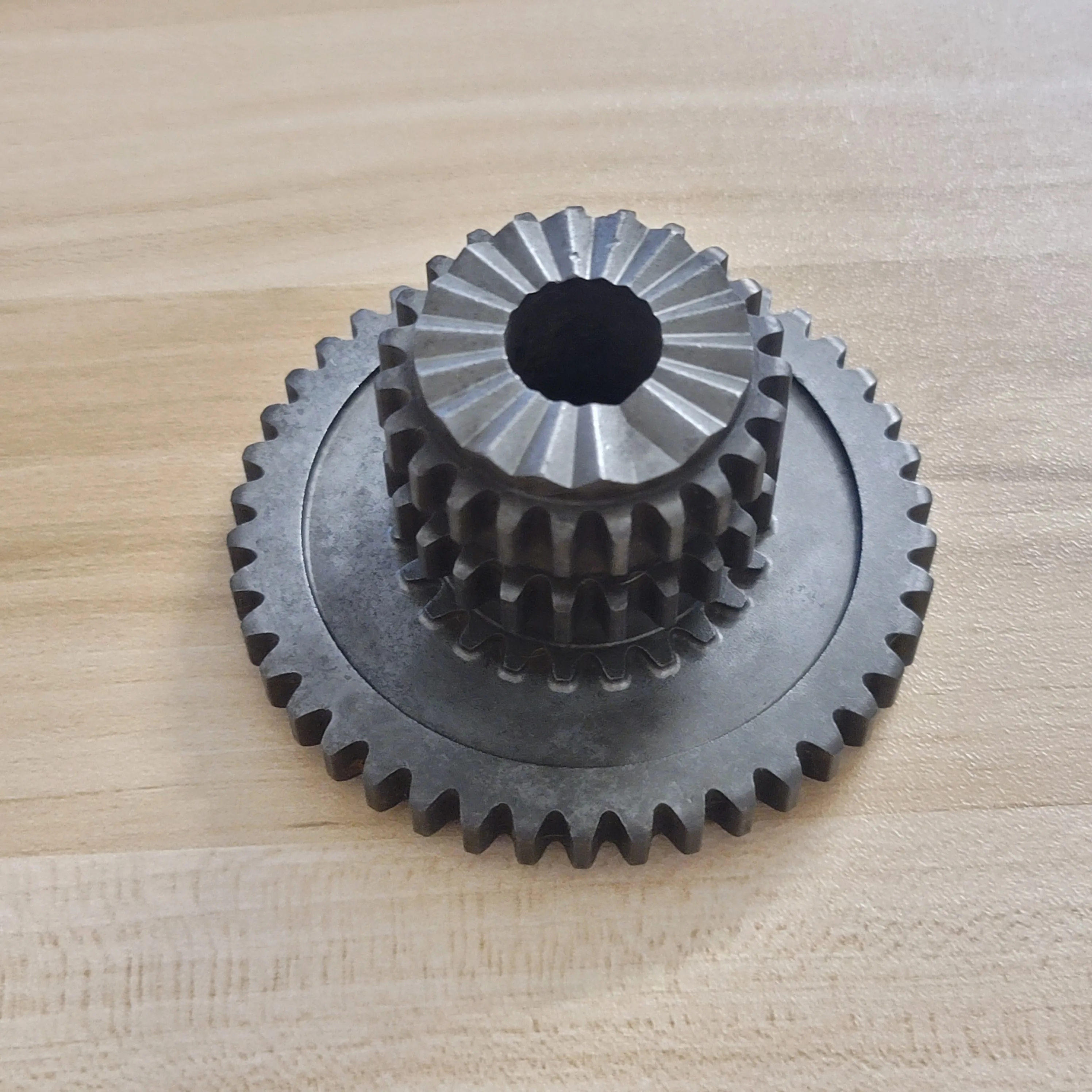 

Подержанная Подлинная зубчатая Звездочка коленчатого вала для VW Jetta Golf CC Tiguan Audi EA888