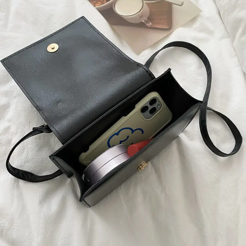 

Small Cross body Bag for Woman Vintage Pu Leather Messenger Bag Satchel Female