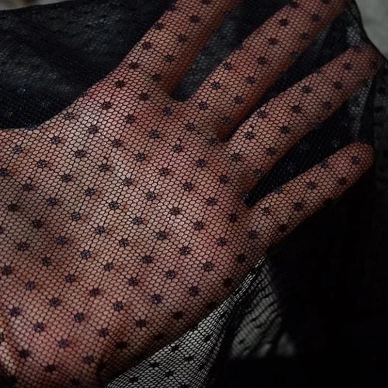 Тюлевая кружевная ткань в горошек черно-белая для девочек свадебная одежда