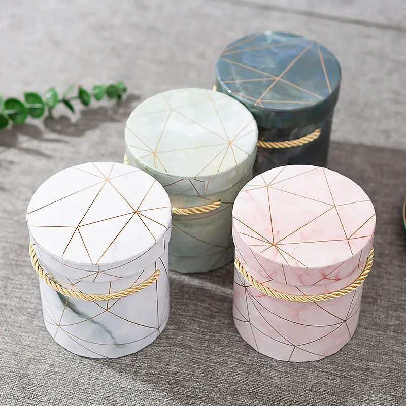 

New Nordic Creative Flower Box Ornaments Portable Round Flower Tube Gift Box Home Bedroom Cosmetic Jewelry Storage Tube with Lid