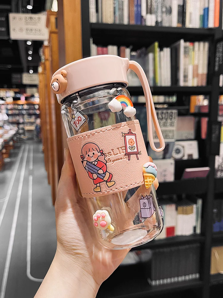 

Стакан для воды-это милая и портативная стеклянная чашка с высокой лицевой стоимостью, которая прослужит в Интернете и обладает устойчивос...