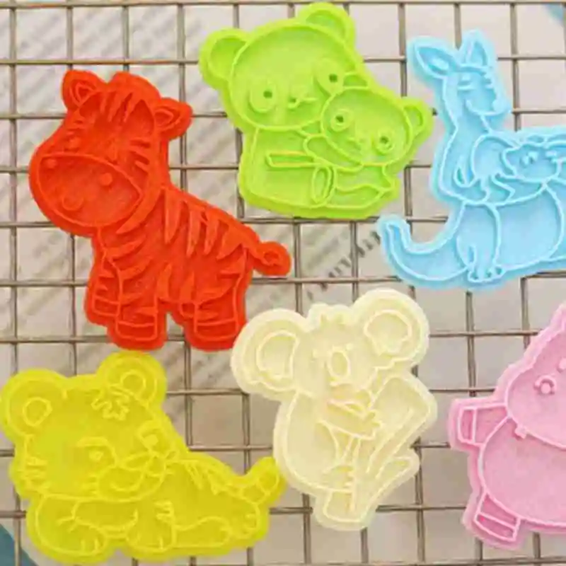 

Cute Animal Fondant Cake Mold Biscuit Plunger Cutters Cake Decorating Tools