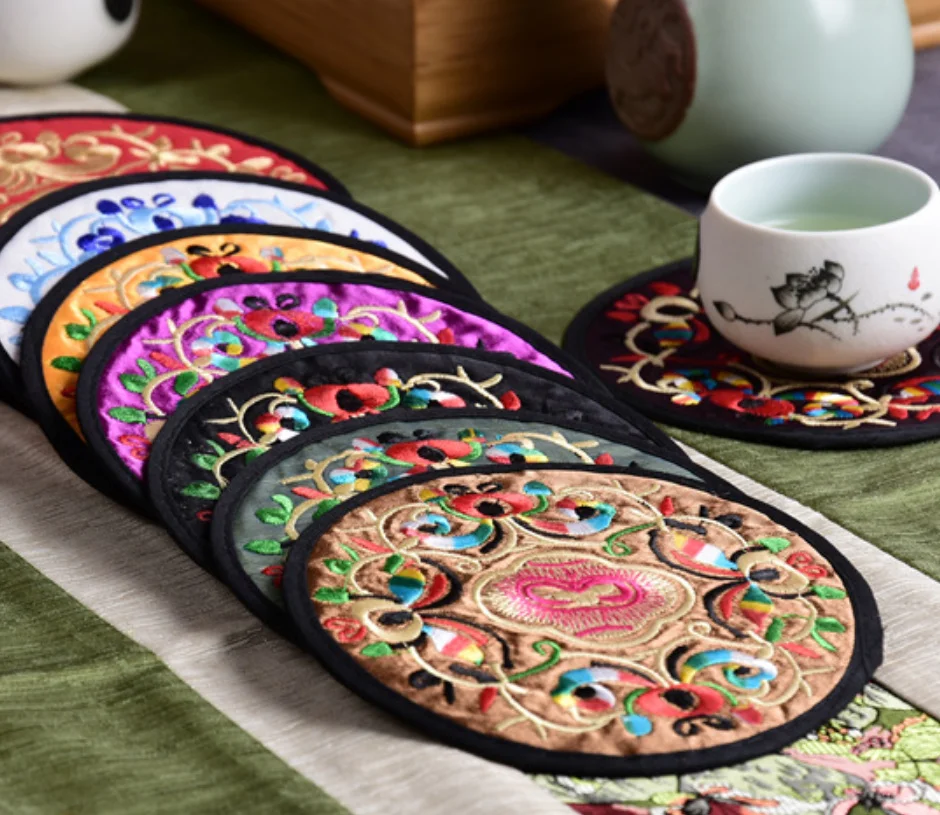 

Coaster Chinese Style Cloth Embroidery Coasters Hot Milk Insulation Anti - Hot Pad Table Mats Color Random