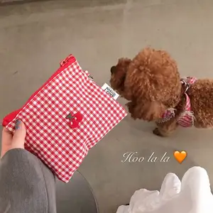 Тканевая тканевая плетеная Сумка вишневого цвета, милые сумки на молнии для женщин и девочек, вместительный чехол для косметики с держателем для карт