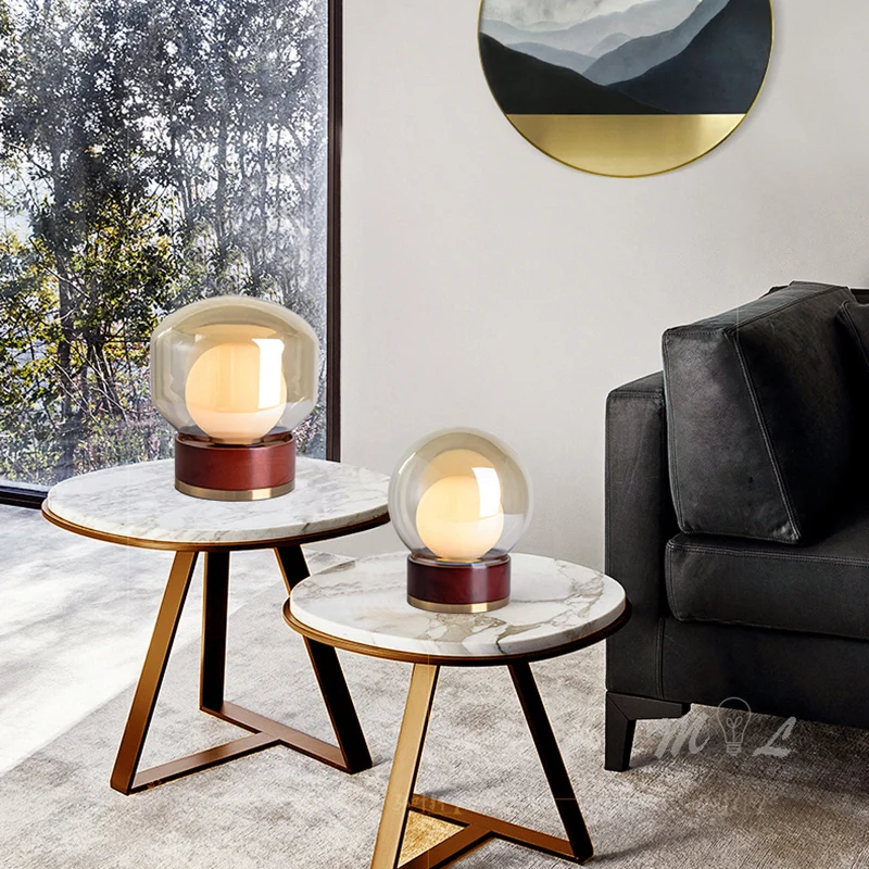 Настольная лампа со стеклянным шариком в стиле АР-деко для спальни гостиной