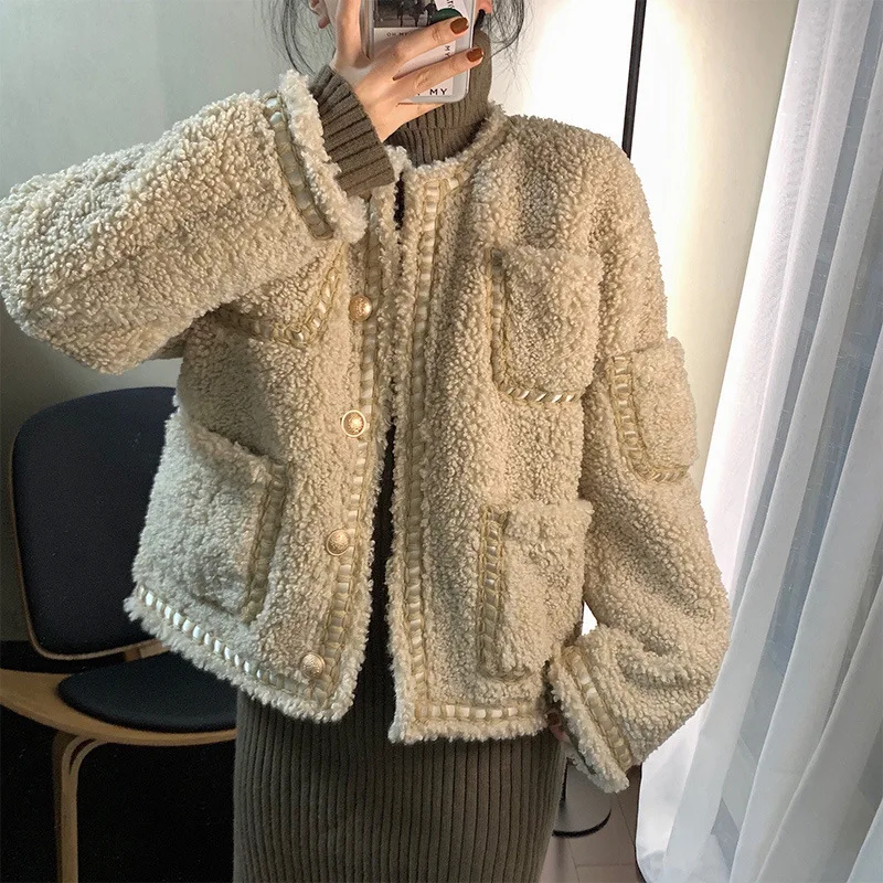 

Net Red Crew Neck Single Breasted Straight Tube Type Temperament Short Lamb Plush Coat Winter Korean Splicing Fur One-piece Top