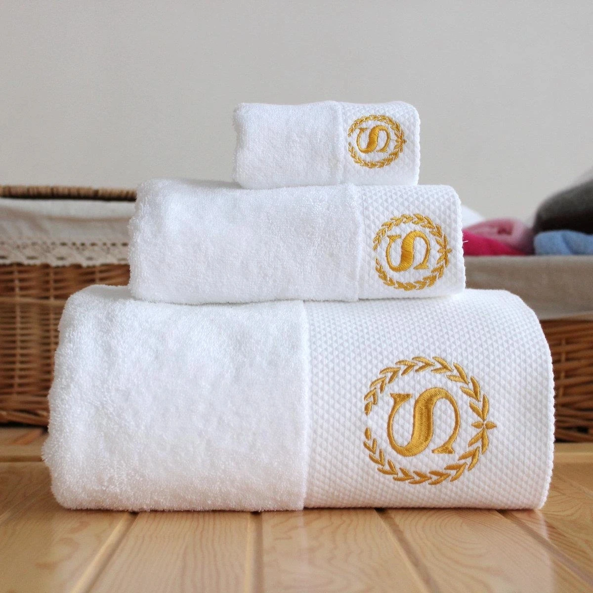 Toalla blanca de algodón personalizada para Hotel, Toalla de baño bordada personalizada para playa, regalo empresarial con logotipo