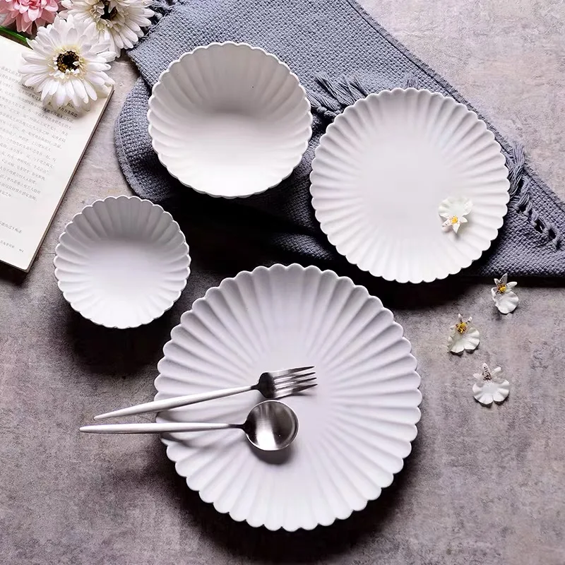

Ceramic Fruit Salad Bowl Plates Dessert Plate Flower Shape Cake Dish Matte White Plates Dinnerware Set