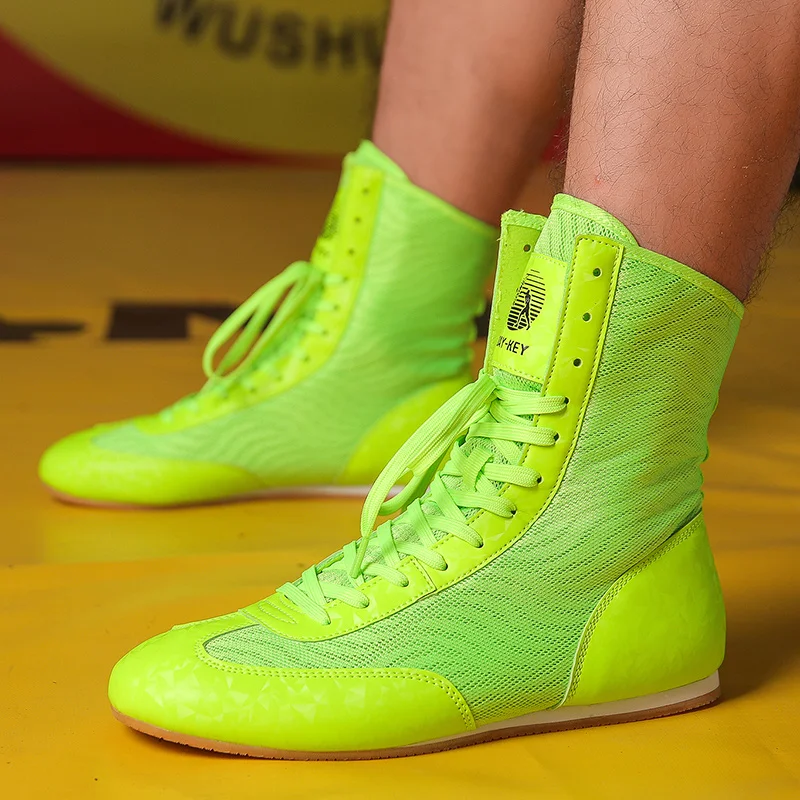 

New Training Boxing Shoes Men Luxury Wrestling Shoes Male Light Weight Flighting Boxing Sneakers White Gold Wrestling Wears