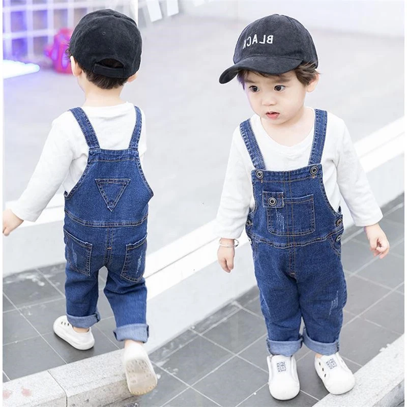 Детская одежда для девочек джинсовый комбинезон на бретелях весенние