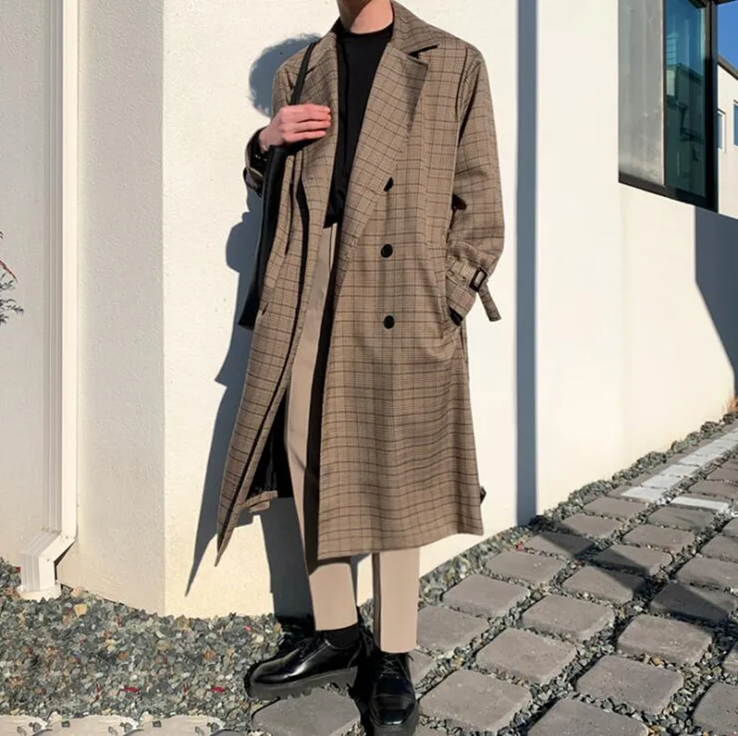 

Korean Style Men Trench Coats Plaid Long Double Breasted Belted Oversize Loose Men Duster Coat Outerwear with Storm Flaps