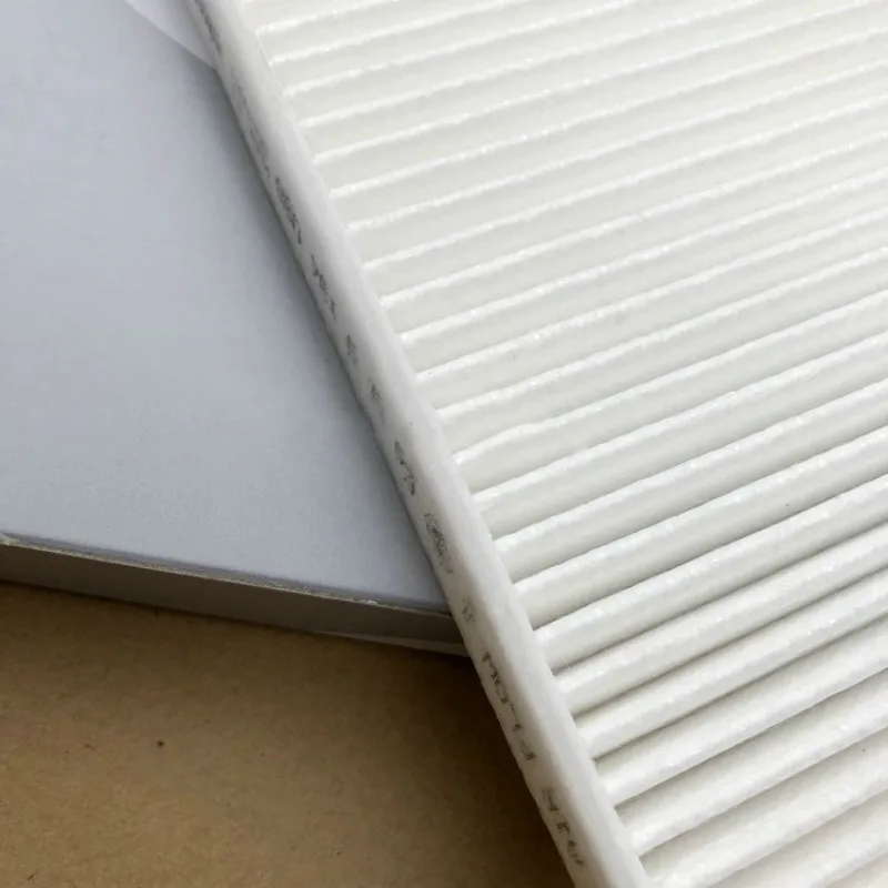 1Pcs White Fiber Car internal circulation air conditioning filter element suit for BMW X5 X6 E70 / E71 F15 F16 OEM NO64319194098 |