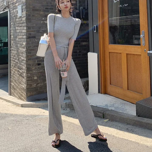 Новинка женский серый костюм для фитнеса из двух предметов летний хлопковый