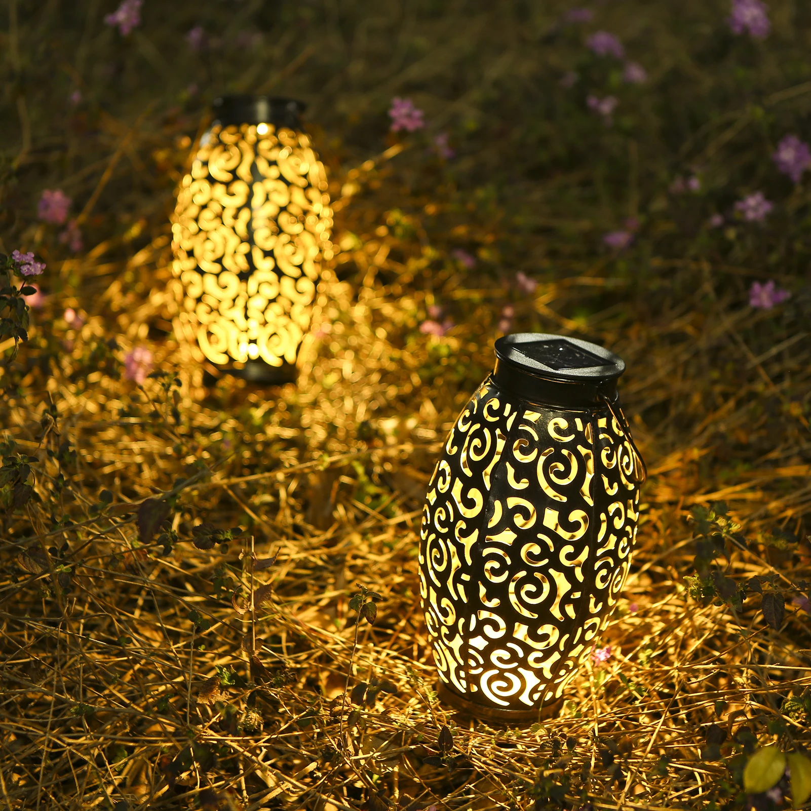 

Tomshine Solar Power Energy LED Lantern Light Outdoor Hanging Lamp IP44 Water Resistance for Patio Garden Pathway Decoration