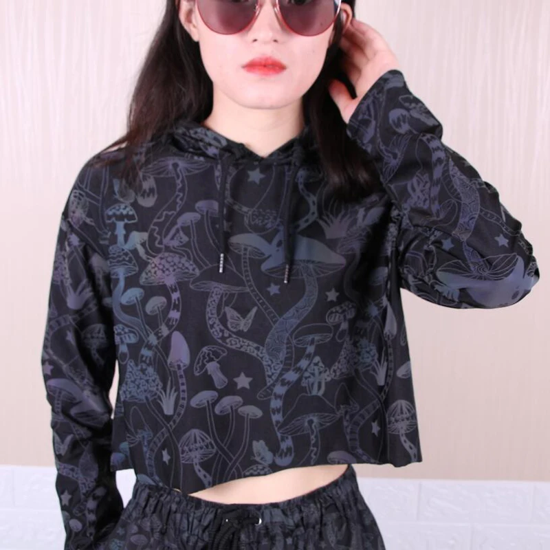 

Reflective Women Hooded Sweatshirt Casual Thin Spring Autumn Pullover Hoodie Mushroom Hip Hop Night Running Womens Sweatshirts