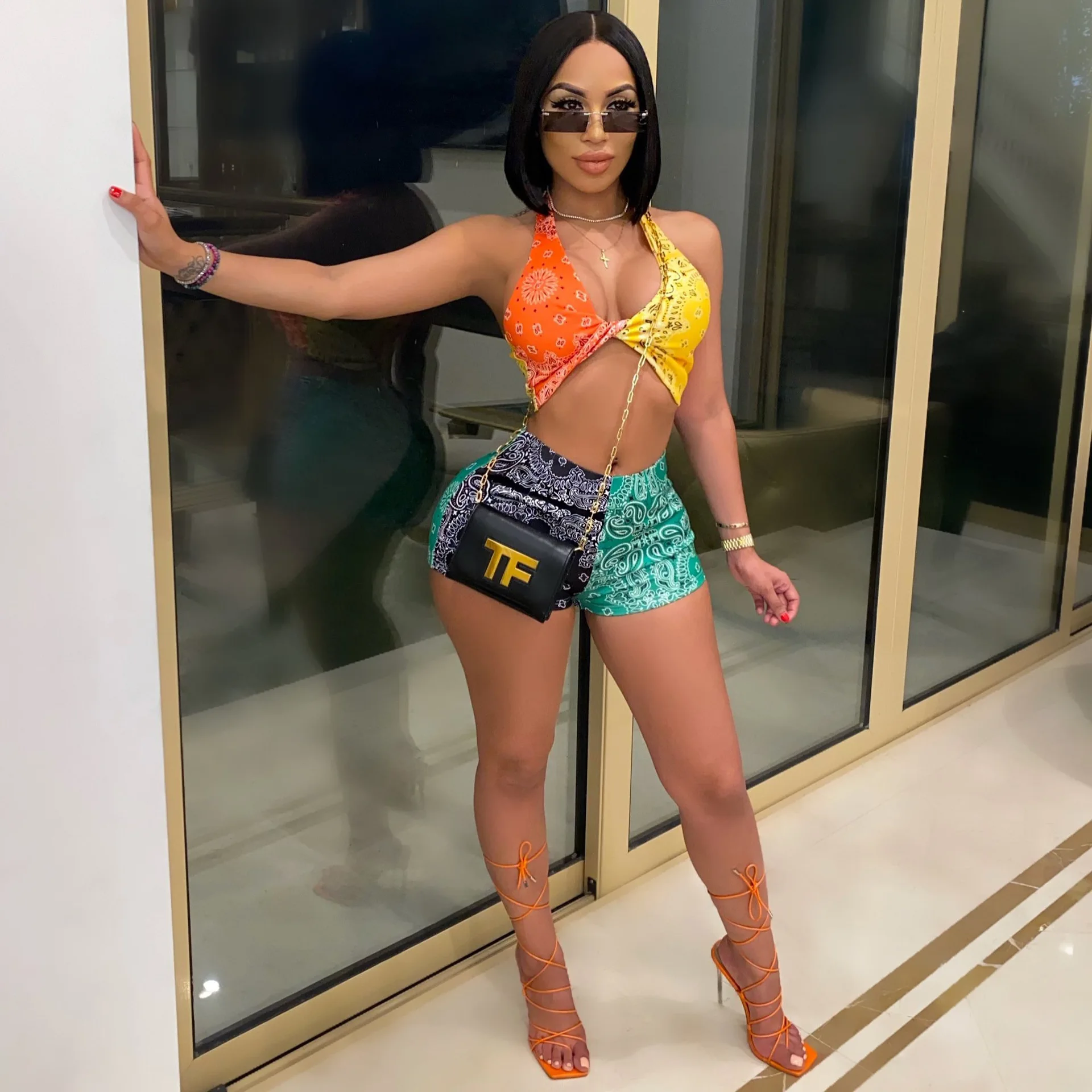 

Adogirl Paisley Bandanna Print 2 Piece Set Halter Backless Crop Top and Shorts Night Club Party Outfits Beach Wear Tracksuit