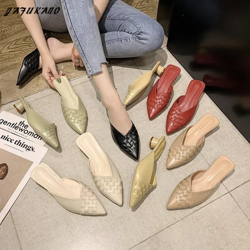 

Baotou Semi Slippers Female Summer 2021 New Fashion Lazy Outdoor Casual Slides Low-Heeled Round Heels Pointed Toe Muller Shoes