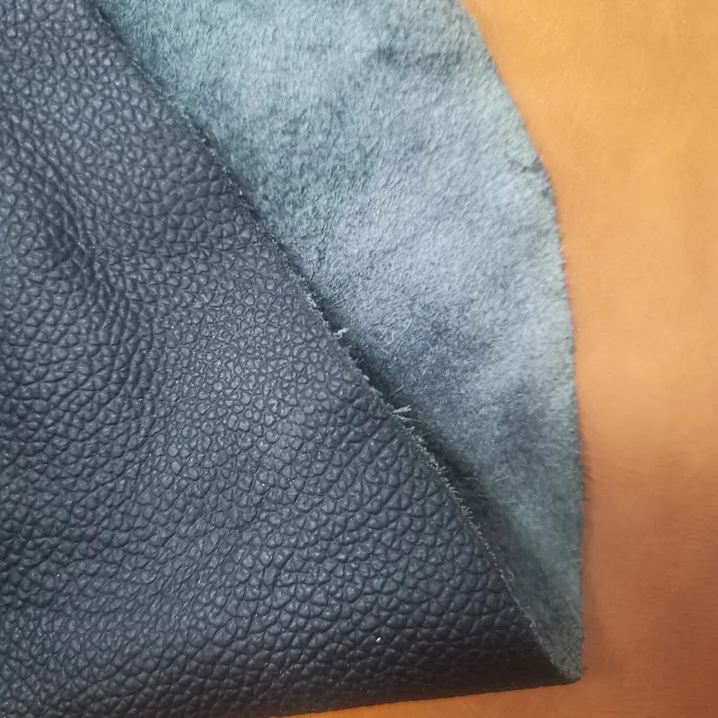 Классические роскошные 2-местный диван Честерфилд кожаный в Гостиная диванов |