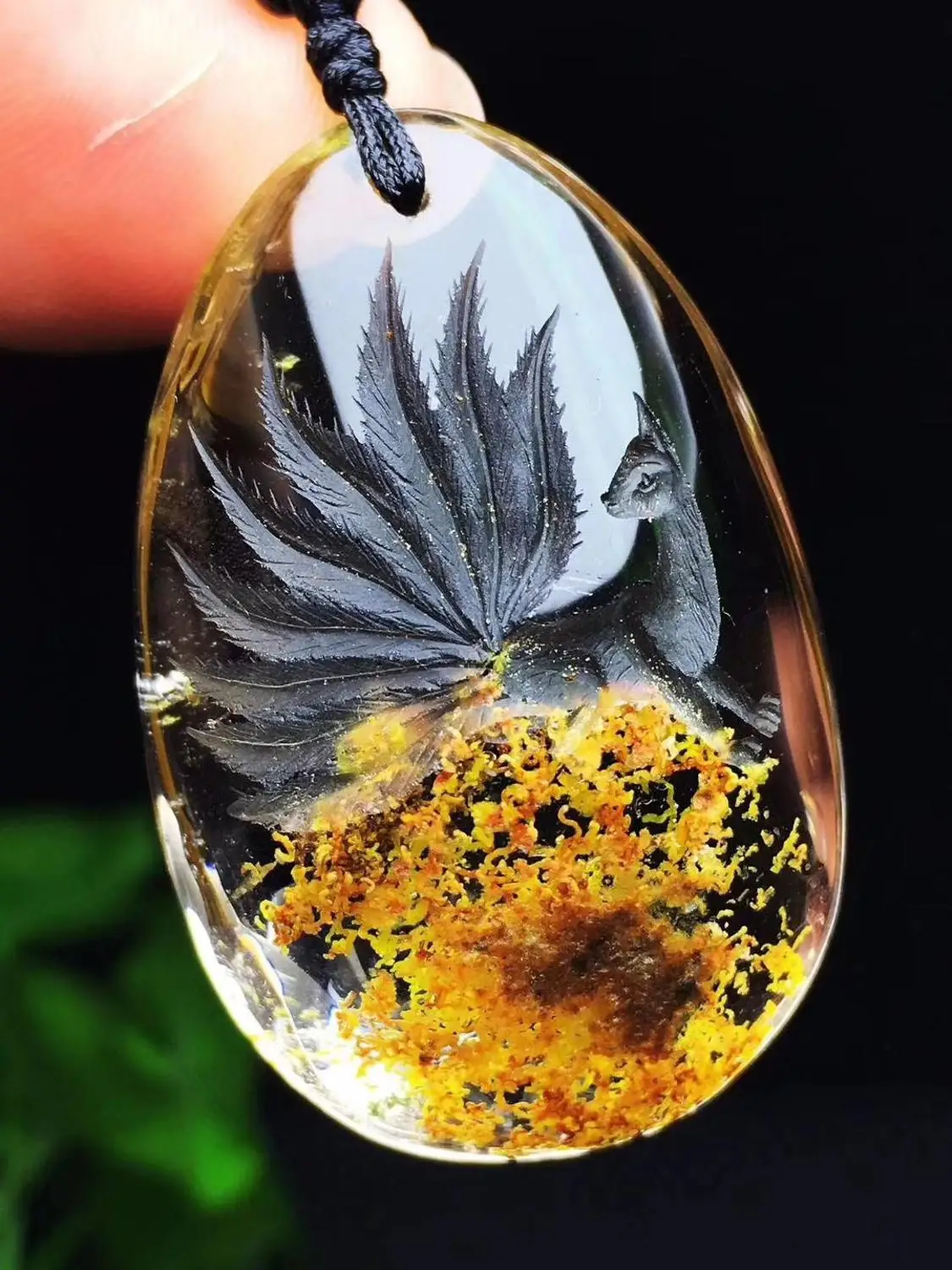 Ожерелье с фантомным кулоном из натурального апельсинового желтого цветов