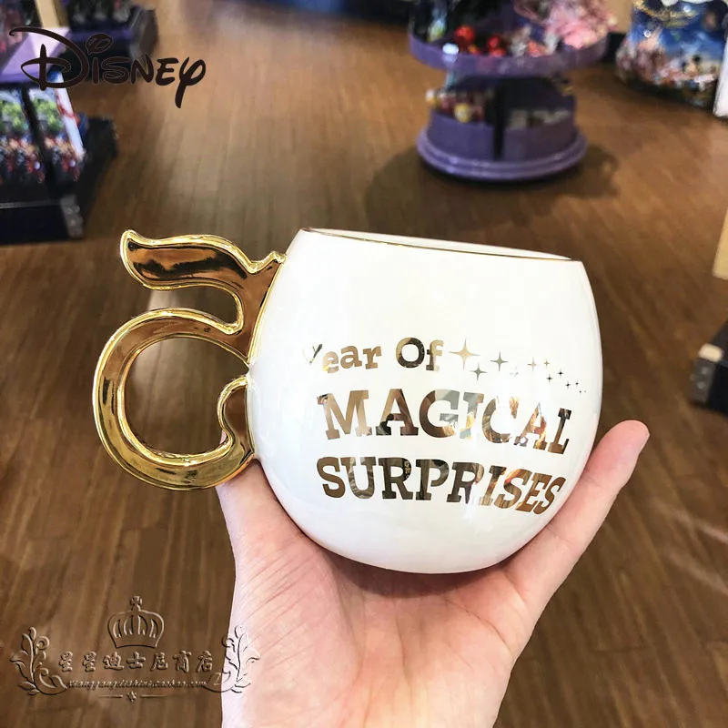 

Кружки Disney, милая керамическая кружка с изображением Микки и Минни на 5-летие, термостойкие кофейные кружки большой вместимости и молочные к...