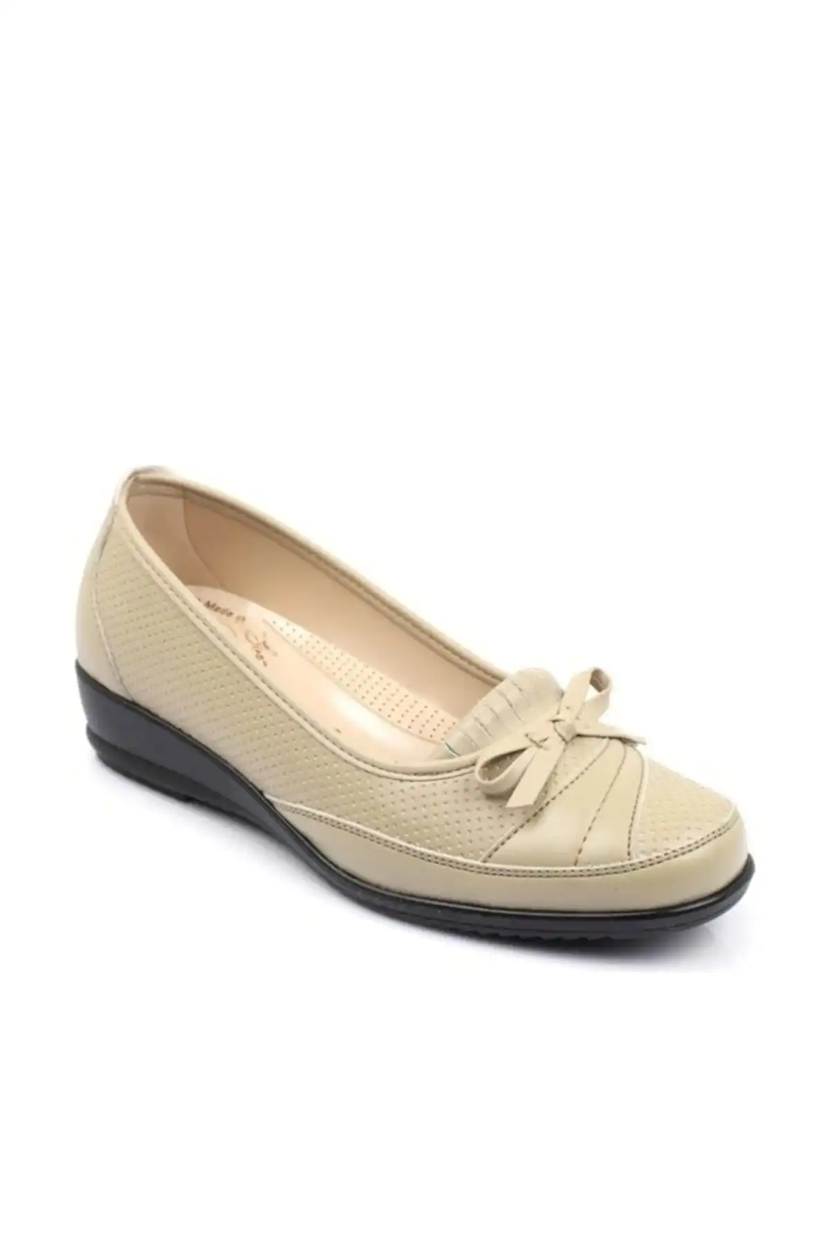 

SarEn Women Cream Casual Shoes DXSWMN2790002