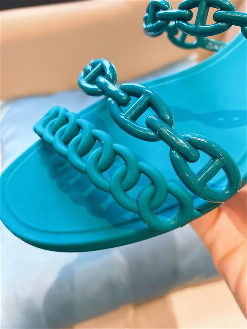 

2021 Chain Flat classic jelly PVC Thong Sandals Outside Slip On Soft PVC Flat Slides Fashion Brand Casual Summer Beach Shoes