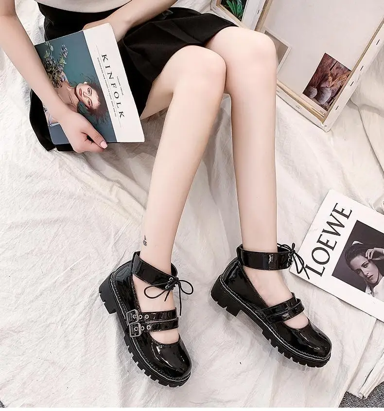 

Shoes Double Buckle Platform Shoes Patent Leather Ankle Strap Thick Sole Girls Shoes Retro Lace Up Casual Shoes 8981N