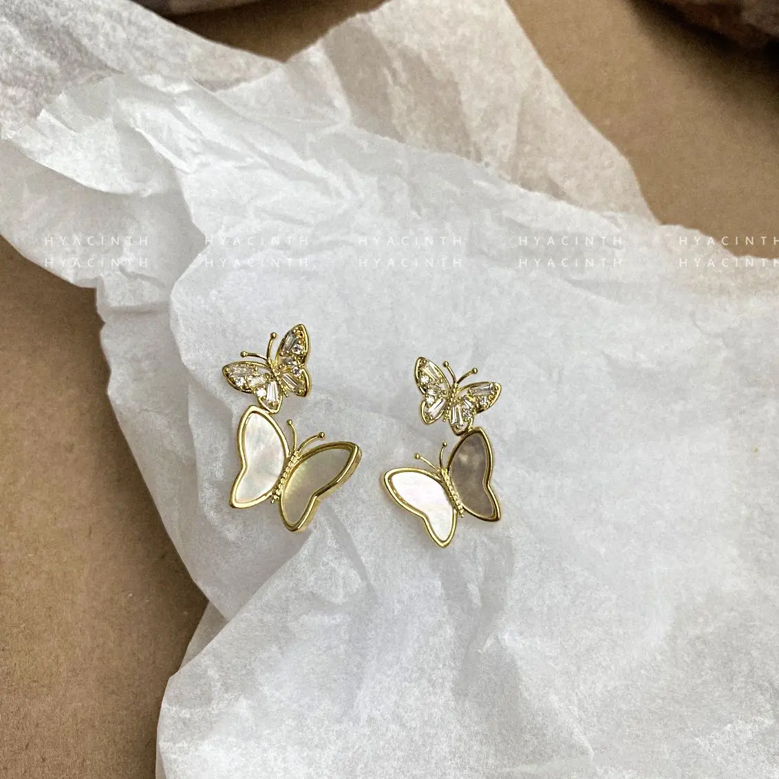 

14k Real Gold Temperament Butterfly Shell Stud Earrings French Sweet Style Natural Pearl Earrings Zircon Luxury Wedding Jewelry
