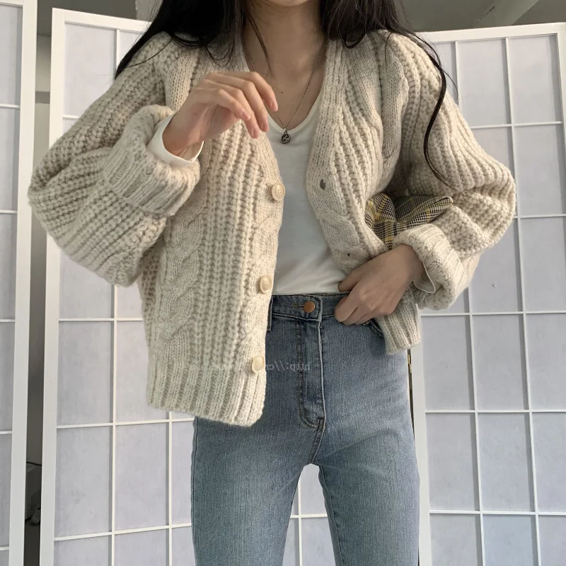 

2021 new autumn and winter clothes Korean fashion lazy wind hemp Hand Crocheted thick thread Sweater Cardigan cardigan women