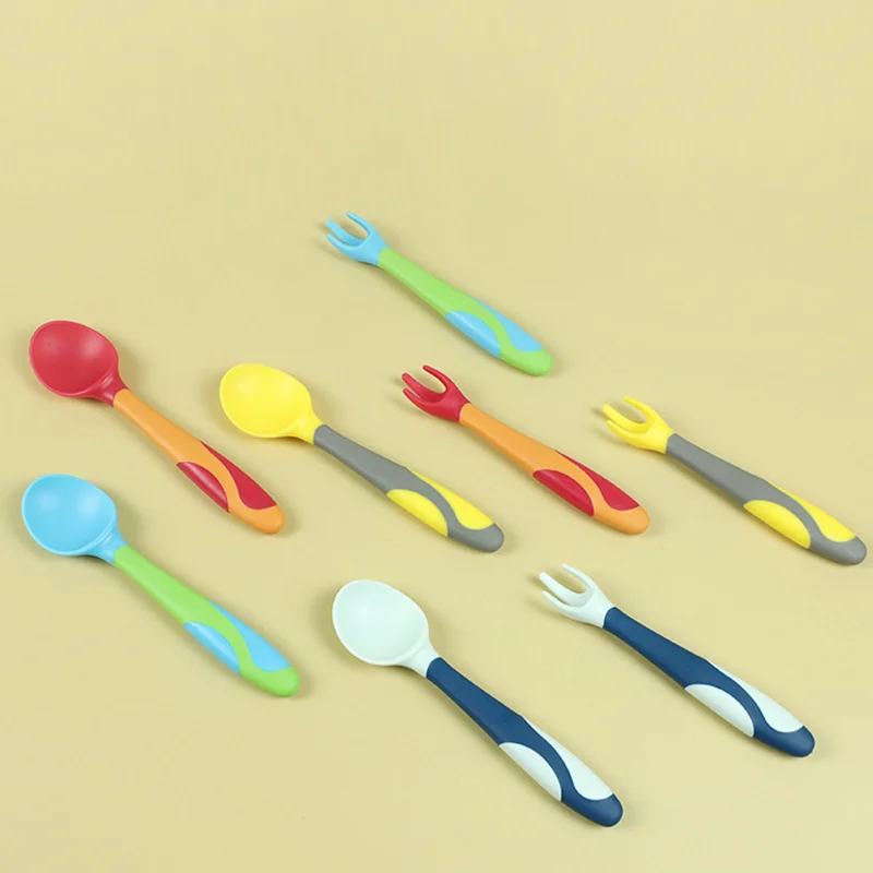 Vajilla de entrenamiento para ni&ntilde;os, tenedor suave Flexible, cuchara de silicona, juego de utensilios para beb&eacute;, comida auxiliar, 2 uds.-4