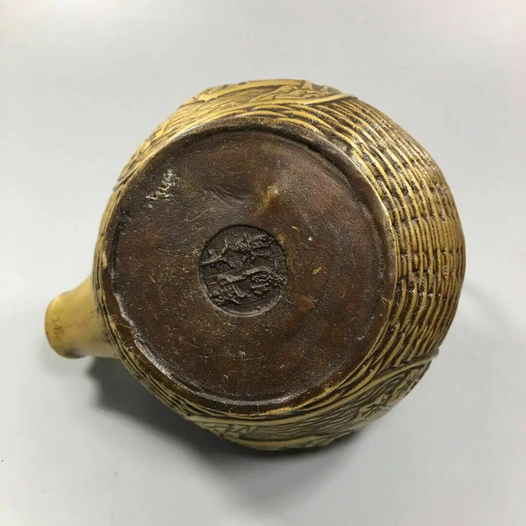 

Collection Chinese Copper Pure Copper Carved Fishman Catching Fish Pot Kung Fu Teapot Home Decoration Accessory