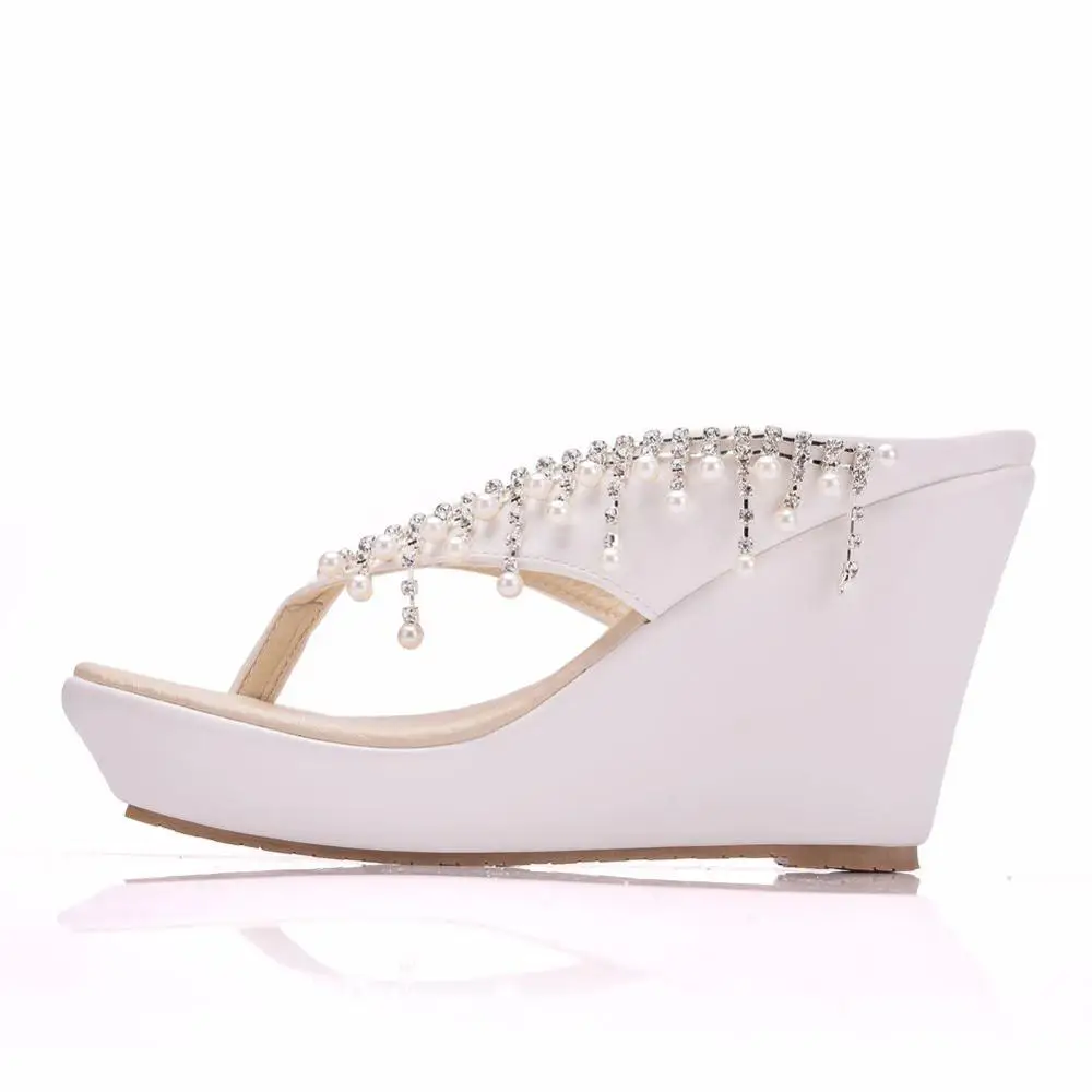 Женские пляжные шлепанцы Queen летние белые сандалии на платформе повседневная