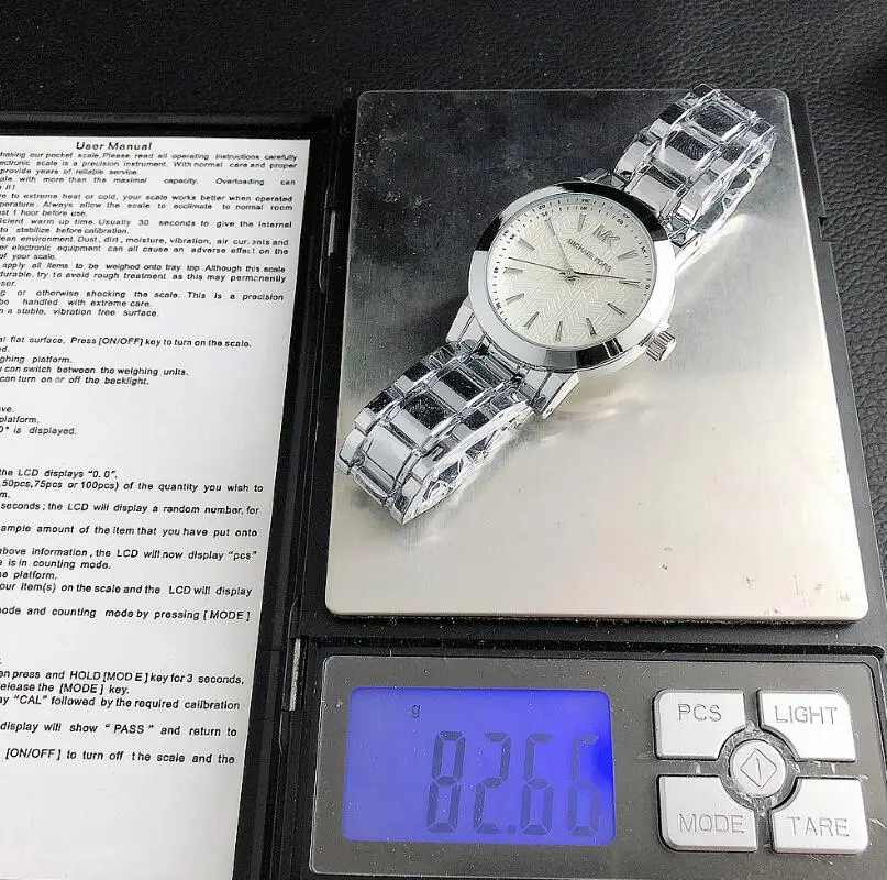 

Classic Quartz Explosion Style Ladies Watch Bracelet Ladies Watch Stainless Steel Watch Casual Waterproof Watch