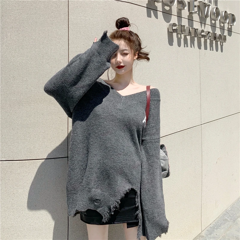 

2019 new knitted sweater V-neck sexy sweater Irregular sweater Loose letter sweater winter sweater women korean sweater Hot sale