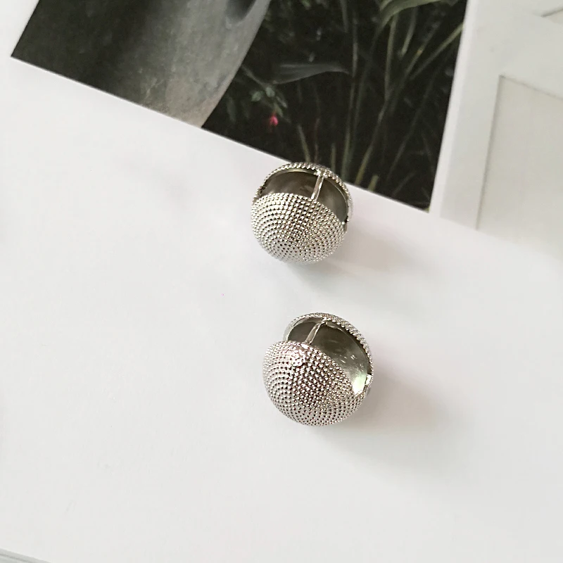 Silver Peri'sBox круглые сережки с шаром для женщин текстурированные геометрические серьги золото серебро цвет Huggie серьги простые ювелирные изделия для друга - Окраска металла: Silver