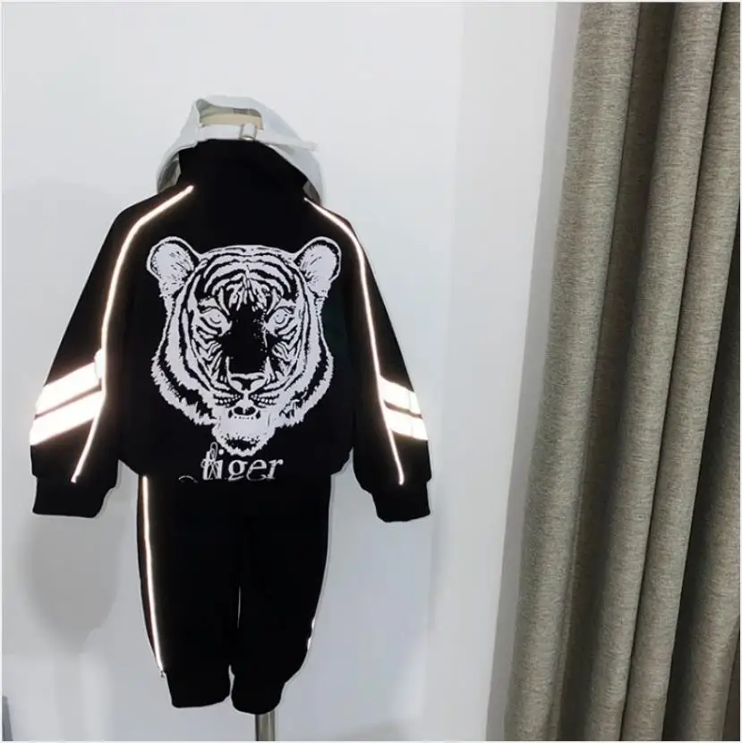 

Children's clothes autumn and winter boys and girls tigers luminous reflective sports children's zipper stand-up collar suits