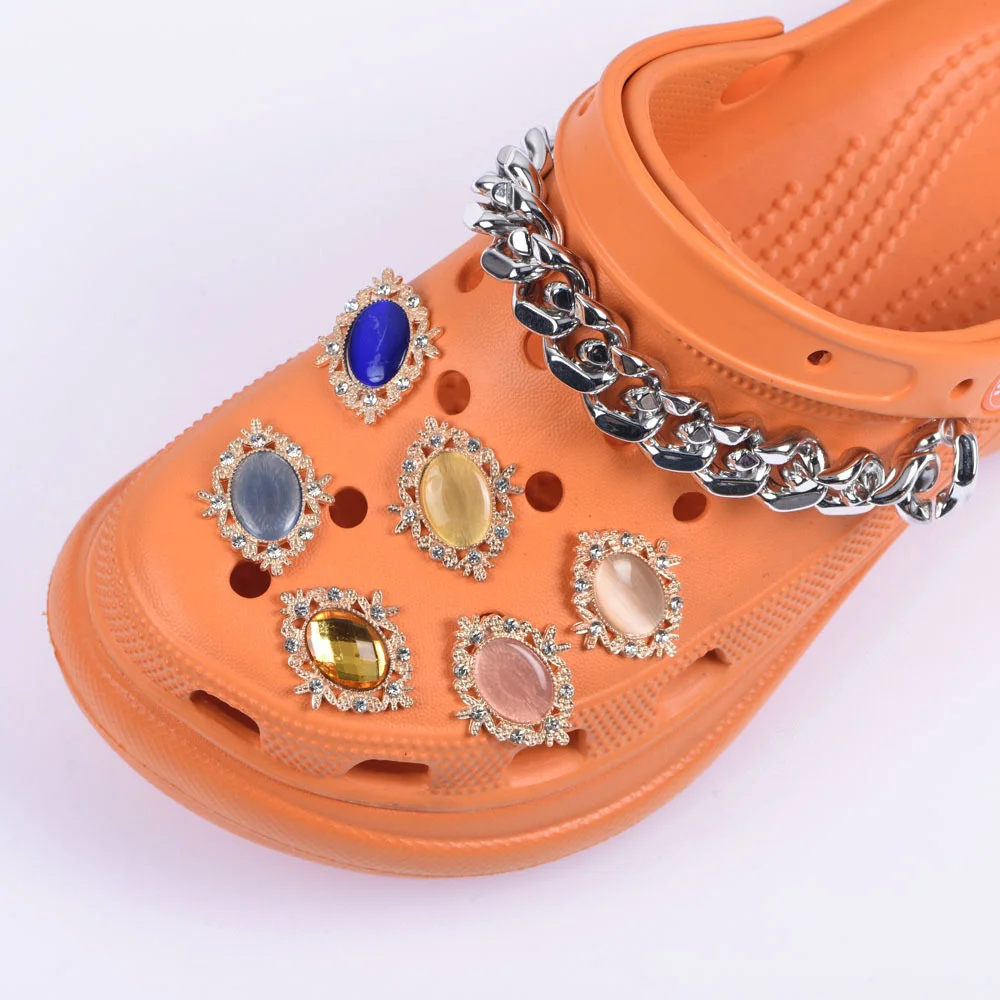 

Free Shipping 1 Pcs Diamonds Croc Shoes Charms Rhinestone Bling Clog Shoe Charm Women Decorations Sunflower Colorful Accessories