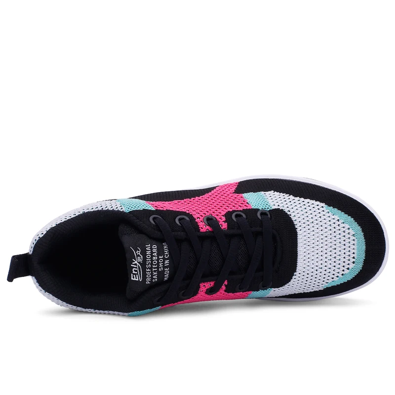 Кроссовки женские на шнуровке Вулканизированная подошва легкая повседневная