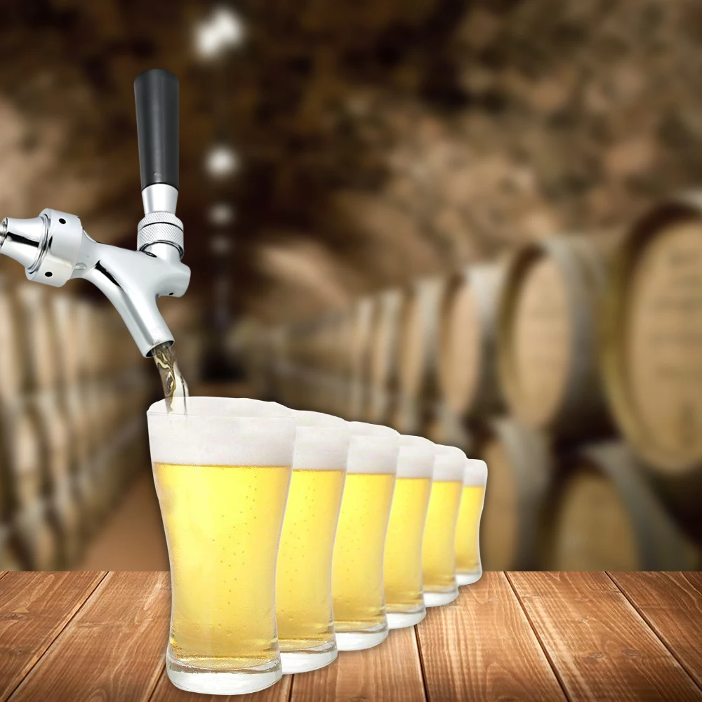 

Kitchen,Dining & Bar