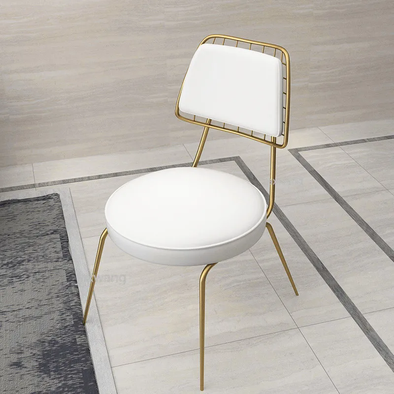 Скандинавский роскошный стул для столовой диван Настраиваемые маникюрные