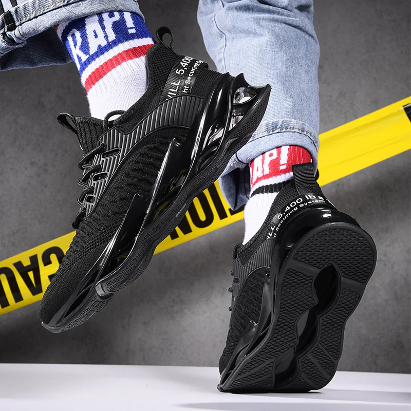 

2020 New Trend Blade Shoes Fly Weave Shoes Outdoor Jogging Walking Comfortable Running Shoes Men Breathable Mesh Men Sneakers