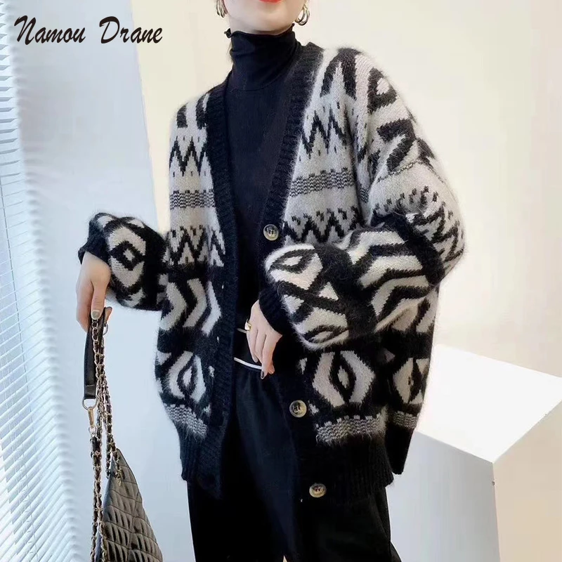 

Женский свободный кардиган с V-образным вырезом Namou Drane, плотный трикотажный жаккардовый кардиган средней длины с геометрическим рисунком, О...
