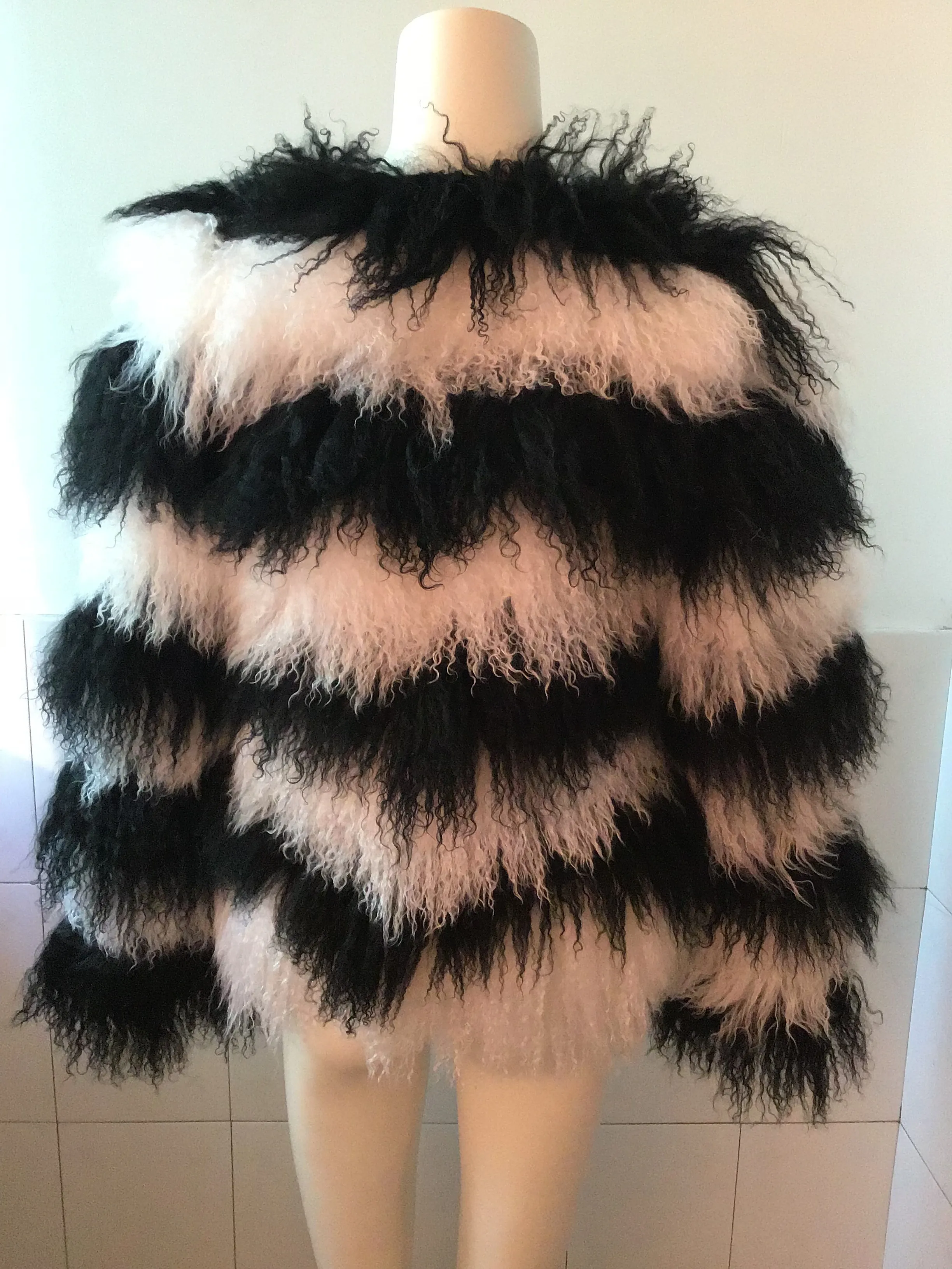 

Short Black White mongolian wool sheep lamb fur Jacket Jackets coat outwear Real Fur coats women womens 2018 Plus Size Custom