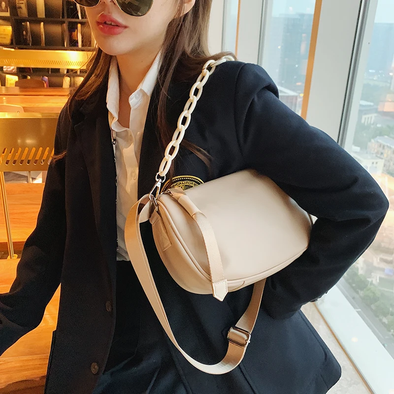 

Chains Portable Hobos Lady Shoulder Bag for Women 2021 Luxury Handbags Women Bags Designer Handbags Lady Crossbody Shoulder Sac