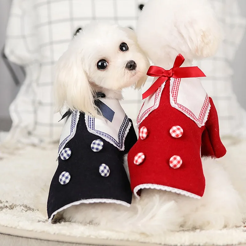 

2021 autumn and winter new dog clothing college style pet woolen coat bow comfortable and breathable pet clothes Fashion style